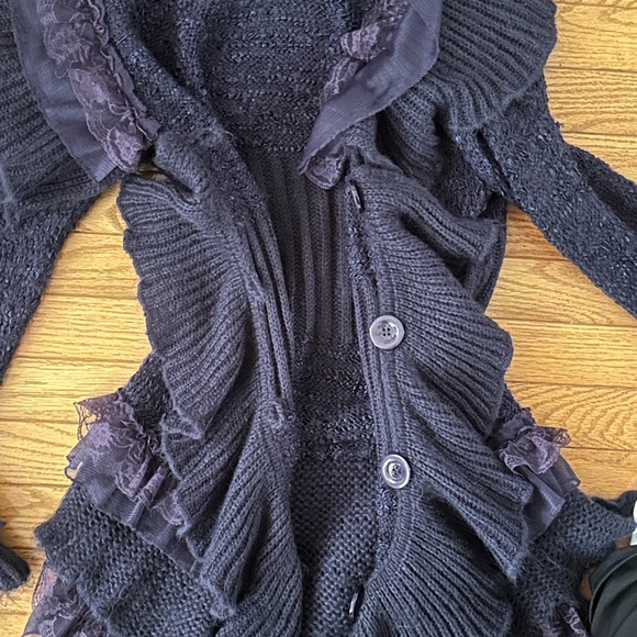 Elegant Purple Women's Cardigan - Picture 2 of 3